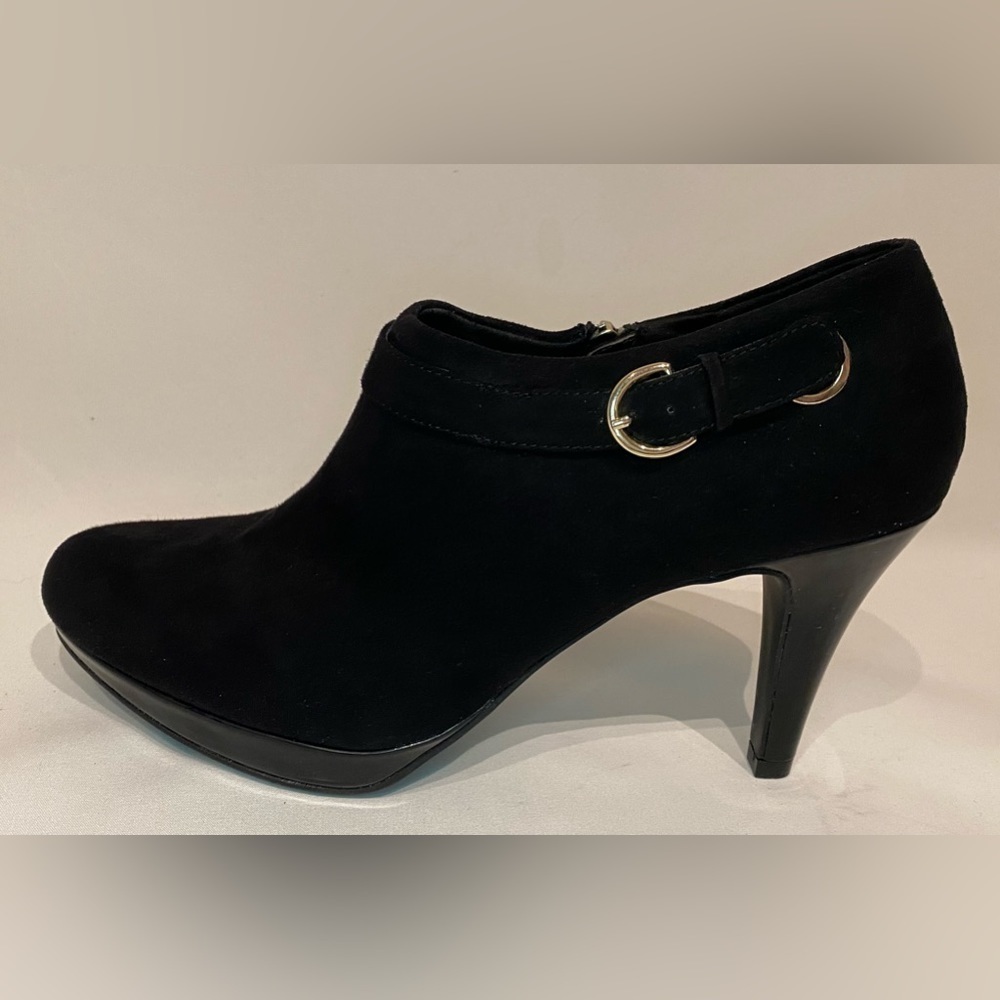 Bandolino Women’s Cliffton Black Suede Platform Stiletto Heel Bootie Size 10M